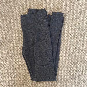 Kids size 16 heather grey justice leggings.